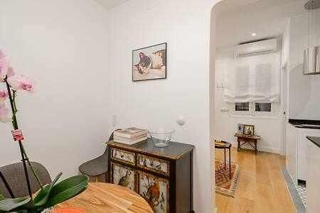 Apartamento La Latina Palacio مدريد المظهر الخارجي الصورة