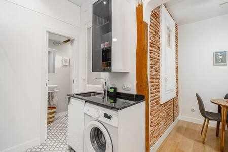 Apartamento La Latina Palacio مدريد المظهر الخارجي الصورة