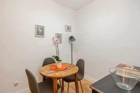 Apartamento La Latina Palacio مدريد المظهر الخارجي الصورة